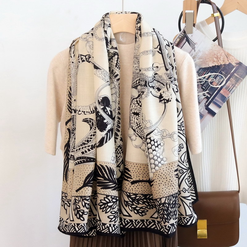 Winter Clothing Hong Kong - Шелково-шерстяной шарф 135 см, роскошная дизайнерская